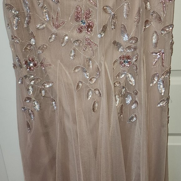 Plus size HAND BEADED SHORT SLEEVE FLORAL GODET GOWN IN BLUSH PINK - Picture 3 of 4